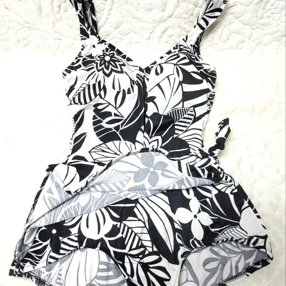 Floral Black and White One-Piece Swimsuit - Picture 4 of 11